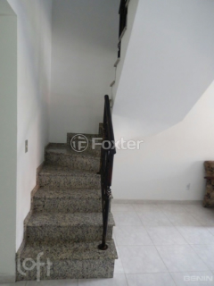 Image 4 - 983740