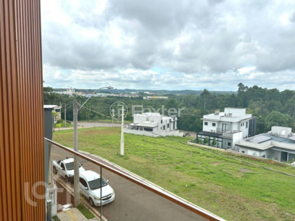 Image 1 - 983802