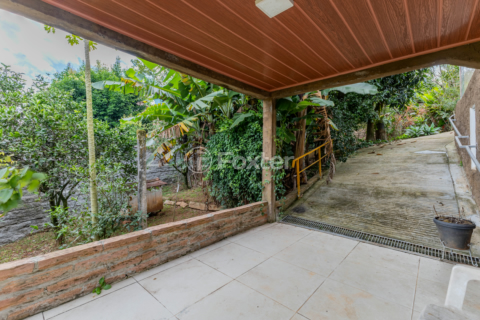 Image 33 - 983821