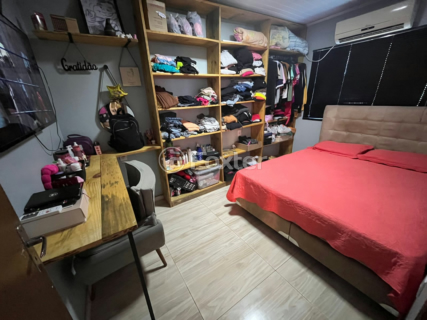 Image 3 - 983825