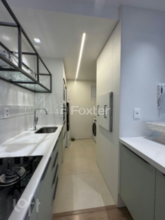 Image 3 - 983874
