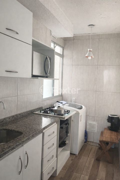 Image 4 - 983893