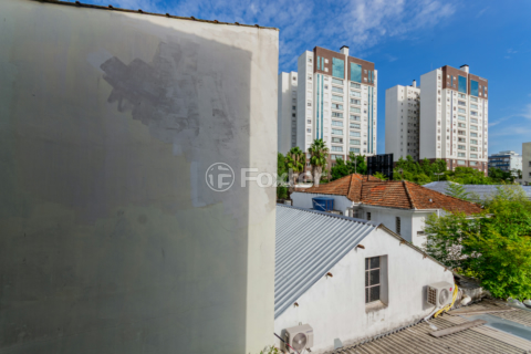 Image 11 - 983934