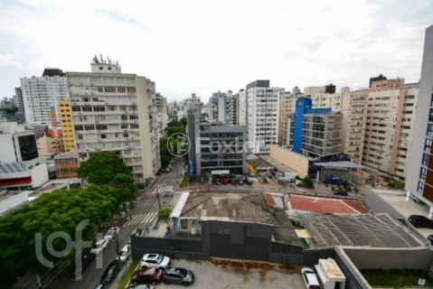 Image 23 - 983937