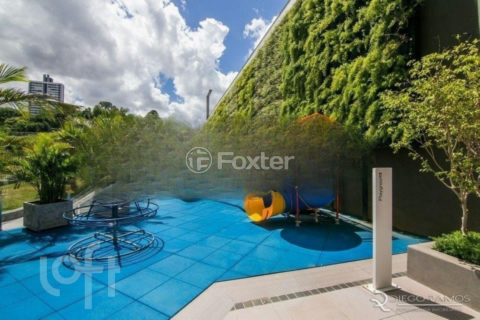 Image 21 - 983941