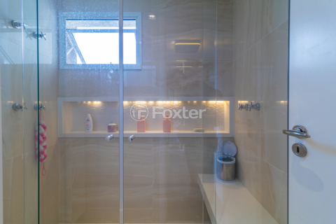 Image 37 - 983960