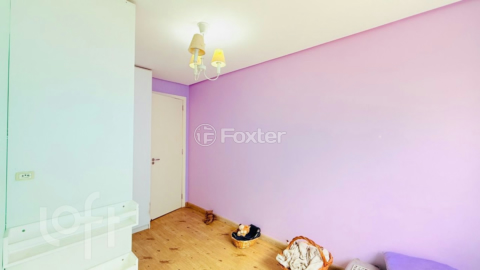 Image 19 - 984058
