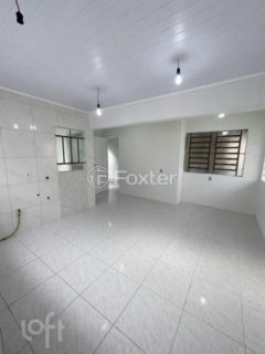 Image 1 - 984061