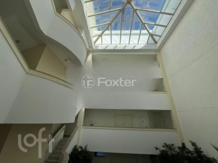 Image 3 - 984079