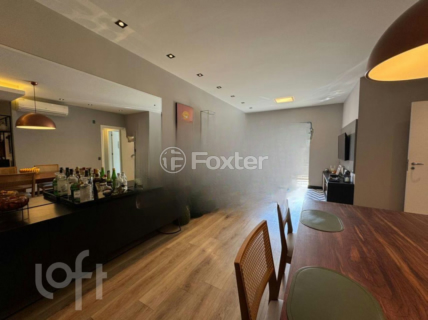 Image 7 - 984079