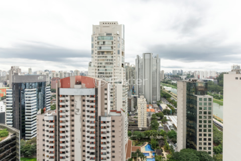 Image 23 - 984174
