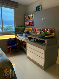 Image 6 - 984256