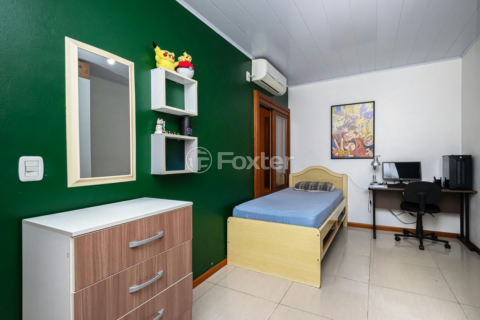 Image 31 - 984282