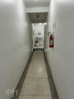 Image 7 - 984380