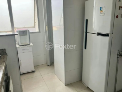 Image 6 - 984387