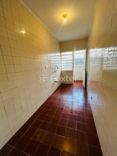 Image 6 - 984542