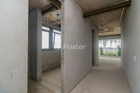 Image 23 - 984548