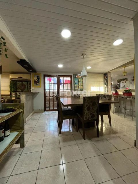 Image 4 - 984553