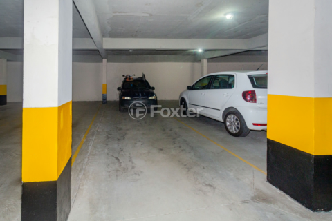Image 35 - 984620