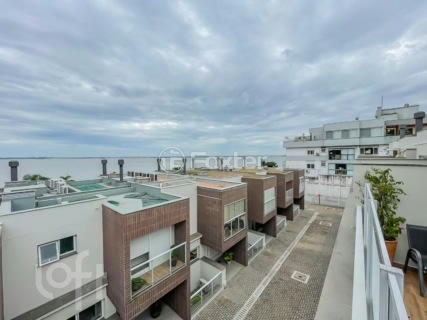 Image 9 - 984762