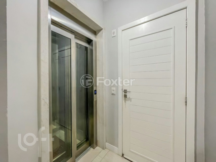 Image 34 - 984762