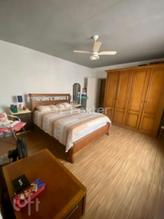 Image 3 - 984784