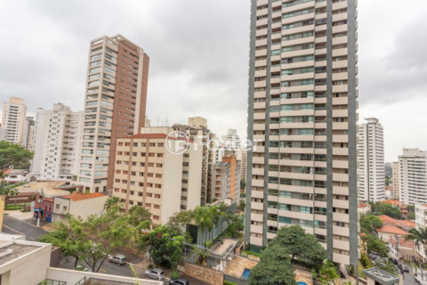 Image 31 - 984802
