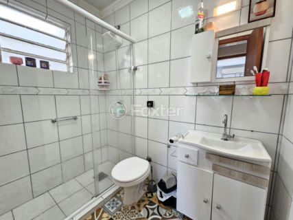 Image 8 - 984846