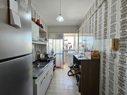 Image 4 - 984846