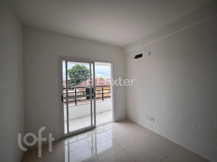 Image 7 - 984998