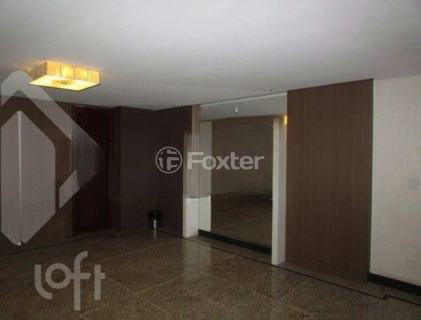 Image 4 - 985041