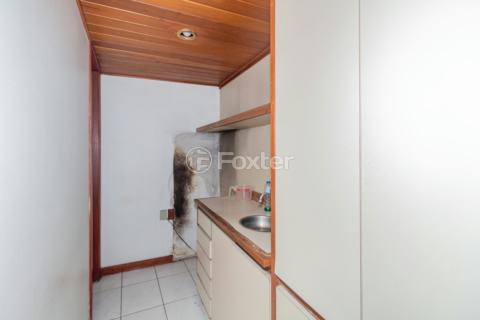 Image 3 - 985123