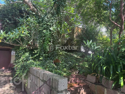 Image 24 - 985158