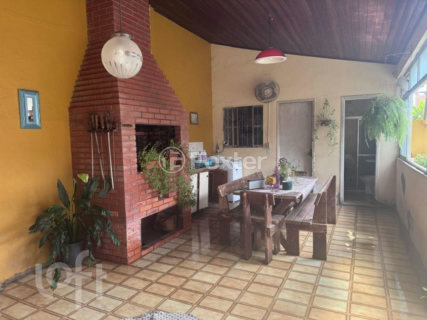 Image 31 - 985158