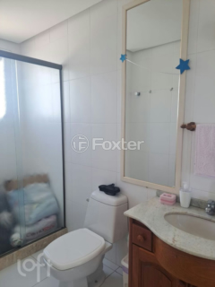 Image 11 - 985160
