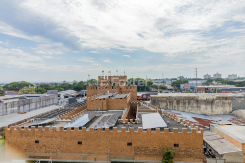 Image 4 - 985446