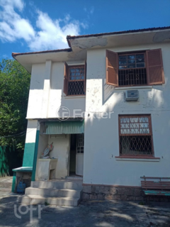 Image 6 - 985561