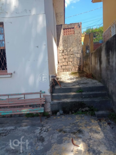 Image 11 - 985561