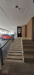 Image 31 - 985567