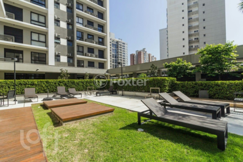 Image 41 - 985568