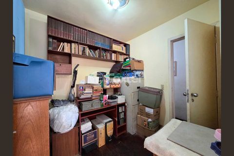Image 33 - 985623