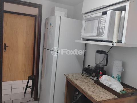 Image 7 - 985692