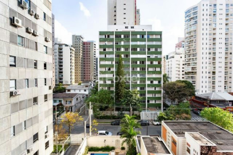 Image 5 - 985699