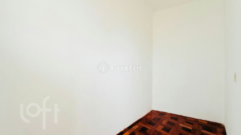 Image 21 - 985714