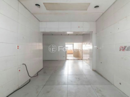 Image 21 - 985715