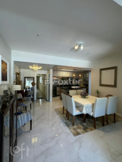 Image 4 - 985720