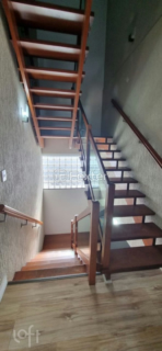 Image 30 - 985820