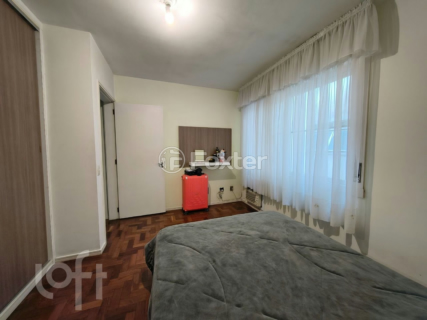 Image 3 - 985852