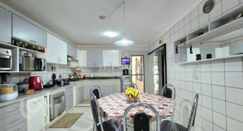 Image 4 - 985861