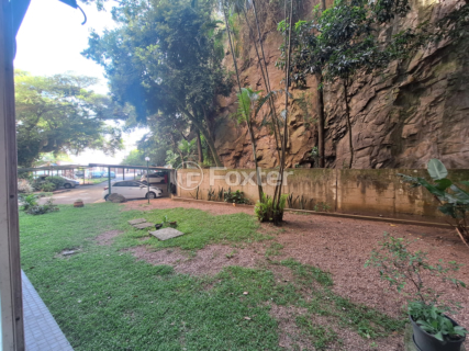 Image 15 - 985891